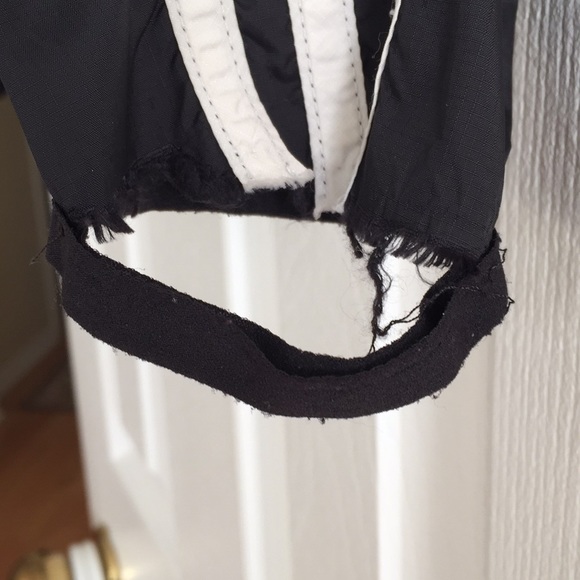 FREE WITH PURCHASE-just needs some fixin’ - Picture 2 of 6